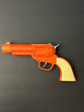 Imperial Toy LLC 2009 Legends of the West Toy Cap Cowboy Revolver